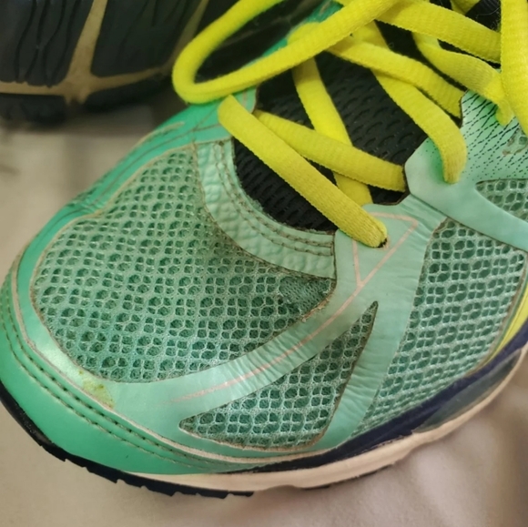 ASICS shoes - Picture 7 of 8